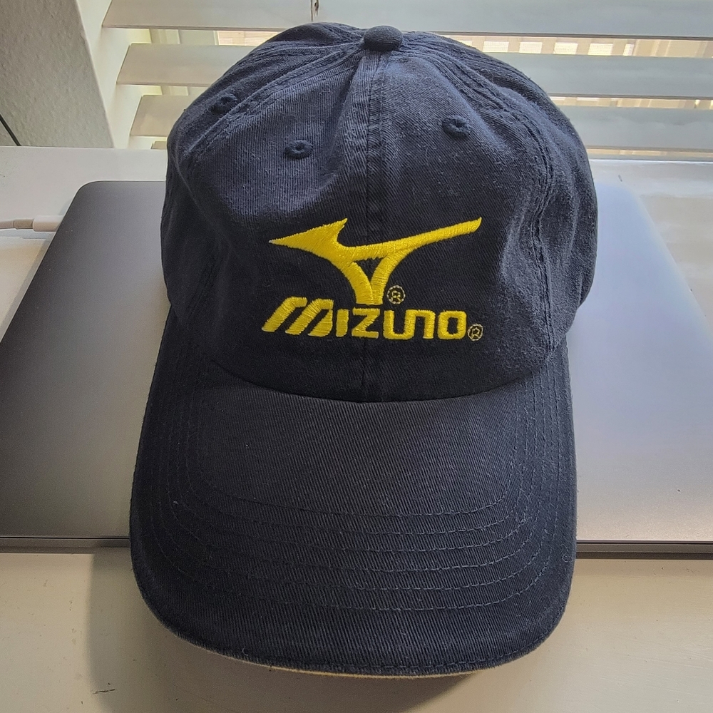 Mizuno Running Golf Dad Hat. New (without Tag)